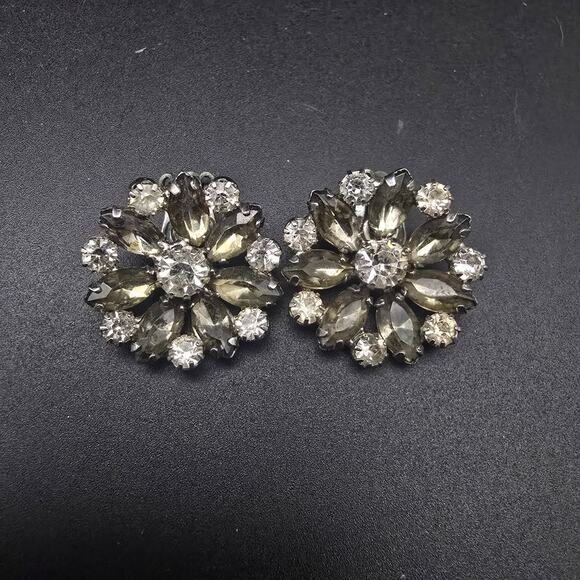 Clear Smokey Rhinestone Flower Earrings Clip On Vintage Glam - Picture 1 of 5
